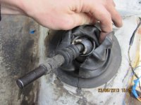 как залить масло в коробку газ 53