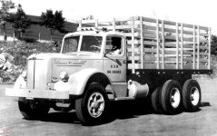 1951 Mack LJ2D_USN.jpg