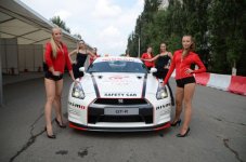 6933.nismo_car2.jpg