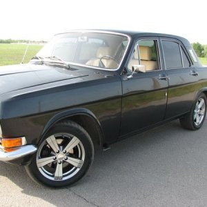 gaz 24 черная