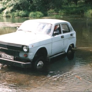 в воде