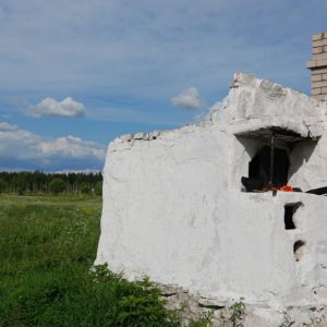 Дер. Большое Заречье В октябре 1943 года в деревню ворвались гитлеровцы. Жестоко расправились они с мирными жителями. В Заречье было заживо сожжено 66