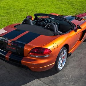 Dodge viper SRT10