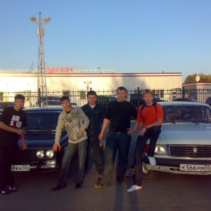 И скромно и гордо...