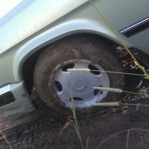 застрял в глине