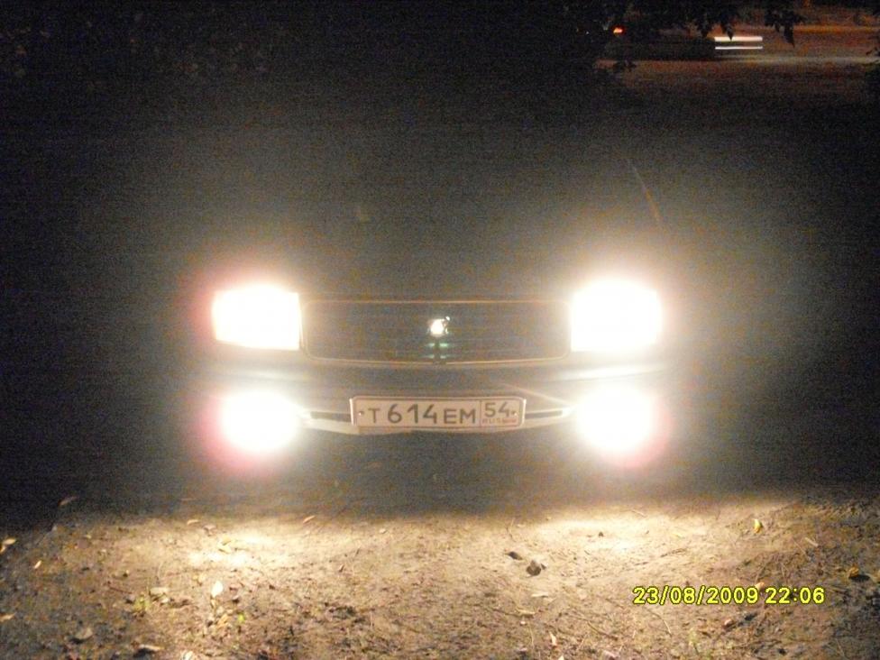 Вот такие мы яркие со штатным освещением....