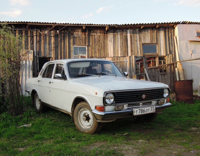 ГАЗ-24 (1985г. вып.). 2011г.

Машина была получена в качестве оплаты за работу. В настоящее время проходит капитальный ремонт на Борском Авторемонтном