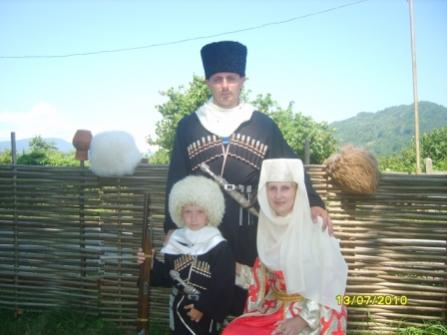 Горская семейка:)