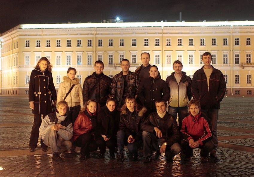 Групповое фото на Дворцовой площади