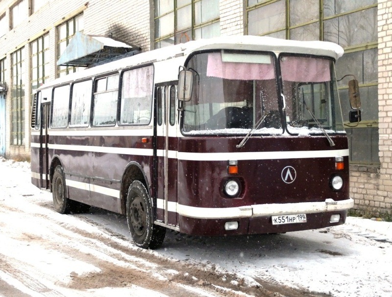ЛАЗ-695Н. 2011г.

Автобус 1995 года выпуска был приобретён в 2008 г. и прошёл капитальный ремонт на Борском Авторемонтном Заводе. Эксплуатируется по н