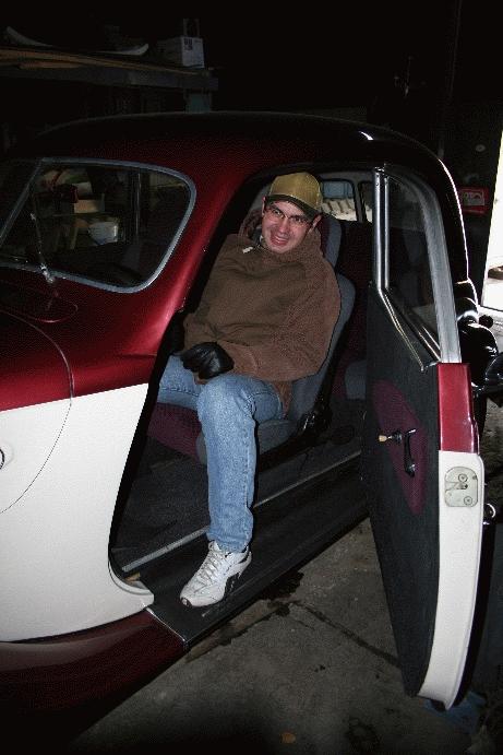 Муняю не глядя.