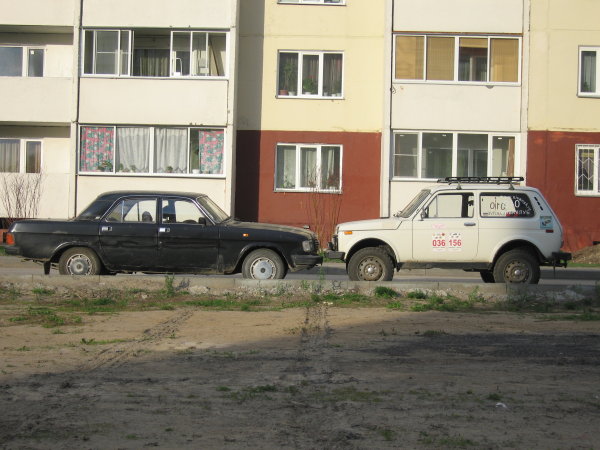 Омниева и моя коллесницы, в одной по городу и трассе шик, а на другой за городом и вне асфальта зачетно :)