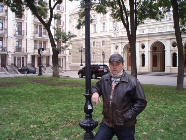 Осень пришла в город.