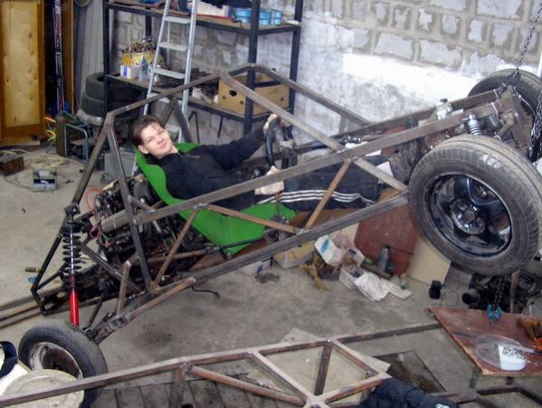 Ы!)