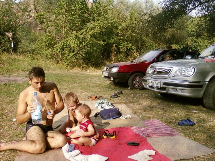 ...,а вокруг Украинская Швейцария.