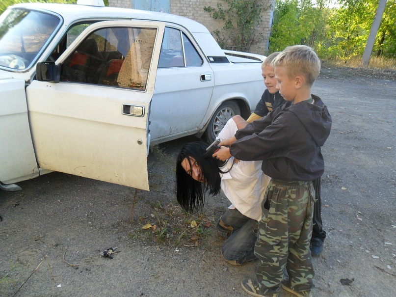 на районе хулиганы