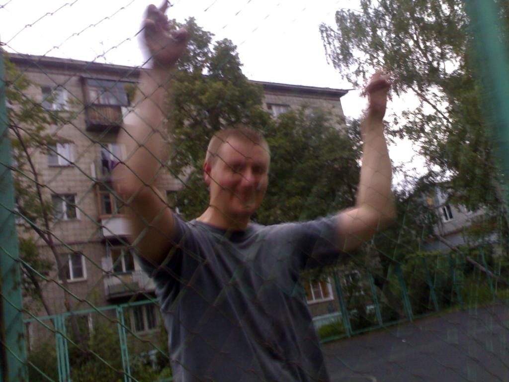 20100812893