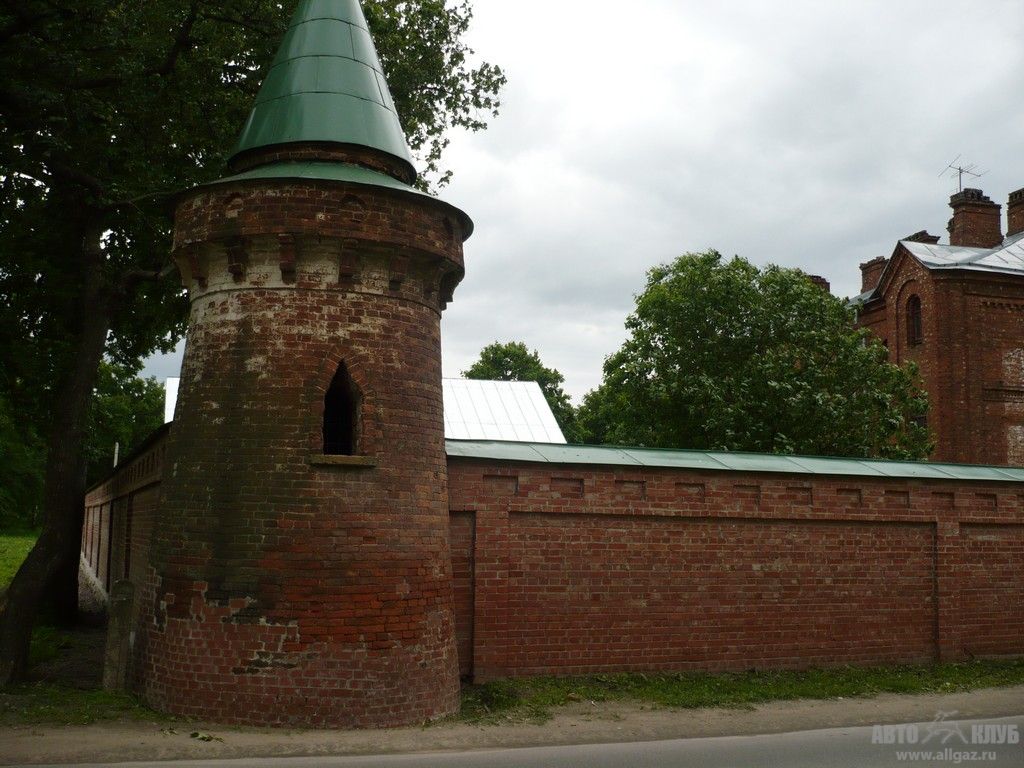 2p1020577