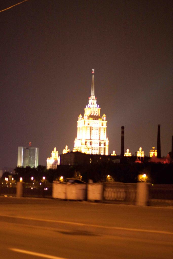 Radisson Royal Hotel
Фотография сделана с Пресненской набережной